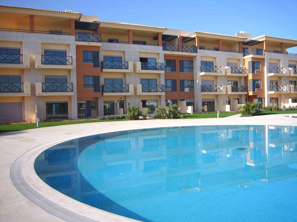 Apartamento Corcovada - By Bedzy Apartment Albufeira Bagian luar foto
